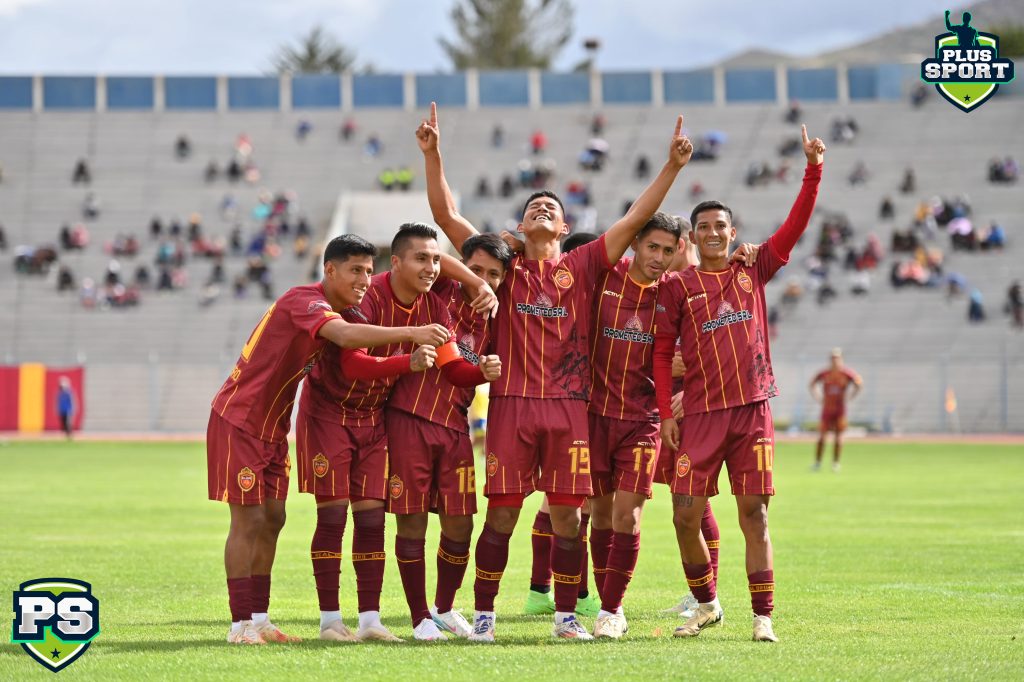 C.D.T. Real Oruro avanza a octavos de final; (FOTO: JHONNY CONDORI -PLUS SPORT)