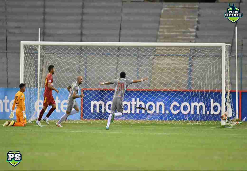 C.D.T. Real Oruro vs. Independiente: FOTO: JHONNY CONDORI PLUS SPORT