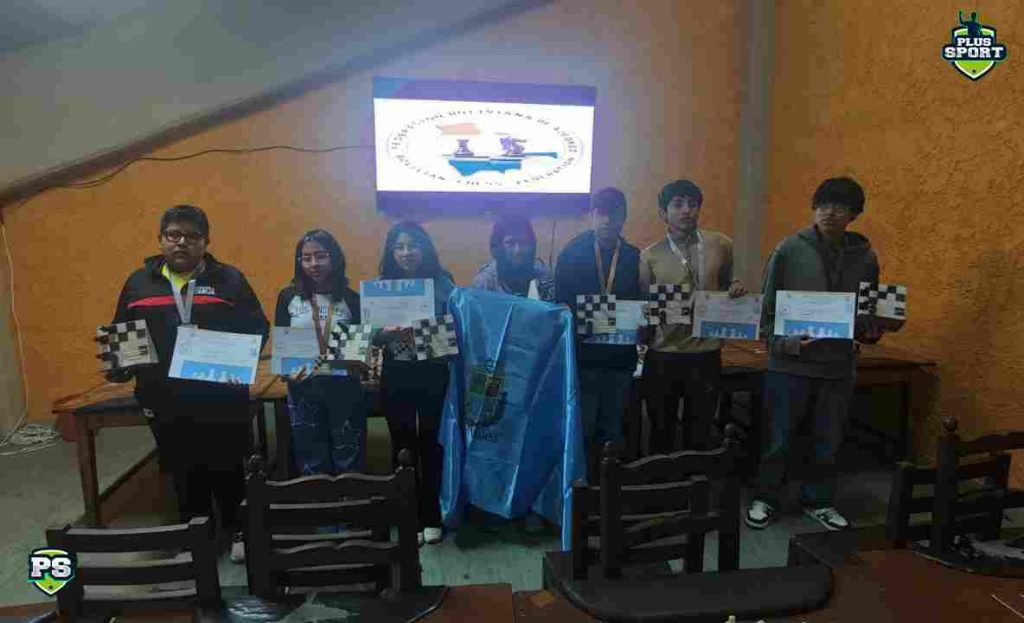 Ganadores del Nacional de Ajedrez nivel Secundaria: FOTO: FBA