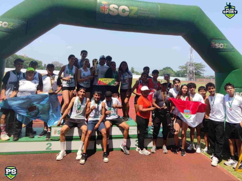 Santa Cruz dominó el Campeonato Nacional U18 Atletas que fueron parte del Campeonato Nacional U-18: (FOTO: Ricardo Sandoval)