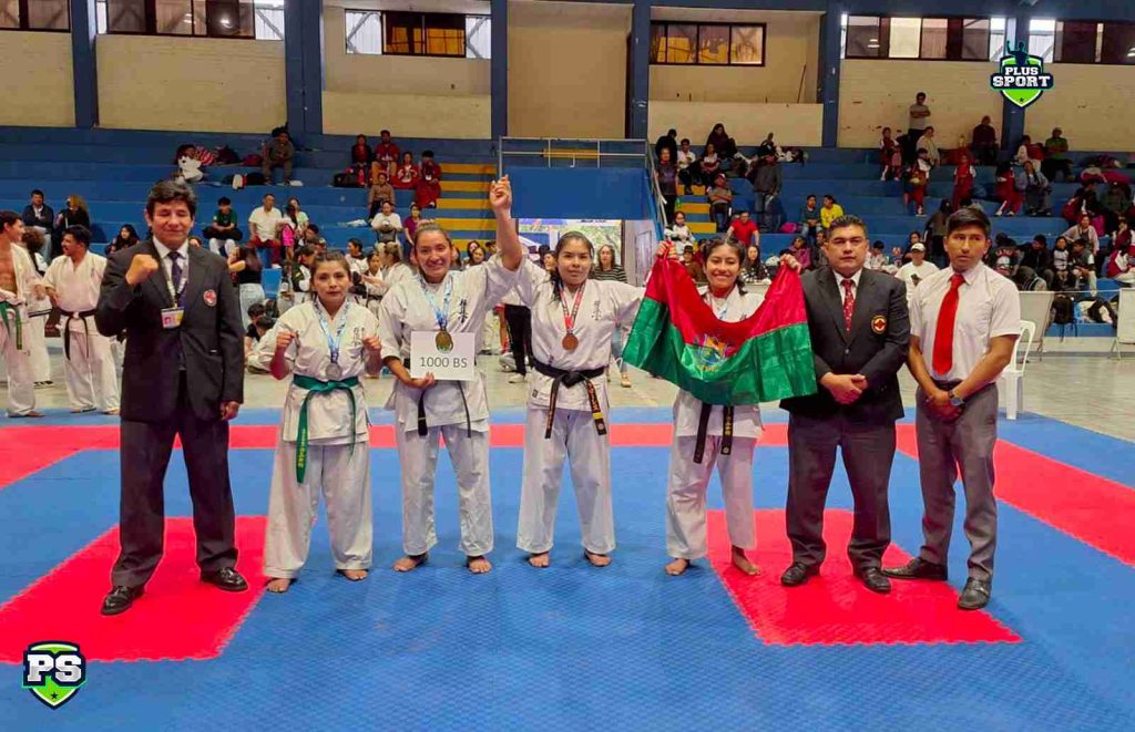 Ganadores del campeonata de Karate: (FOTO: FEBOKA)